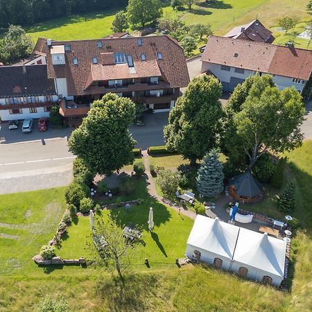 Hotel Restaurant Vinothek Lamm Bad Herrenalb Eksteriør bilde