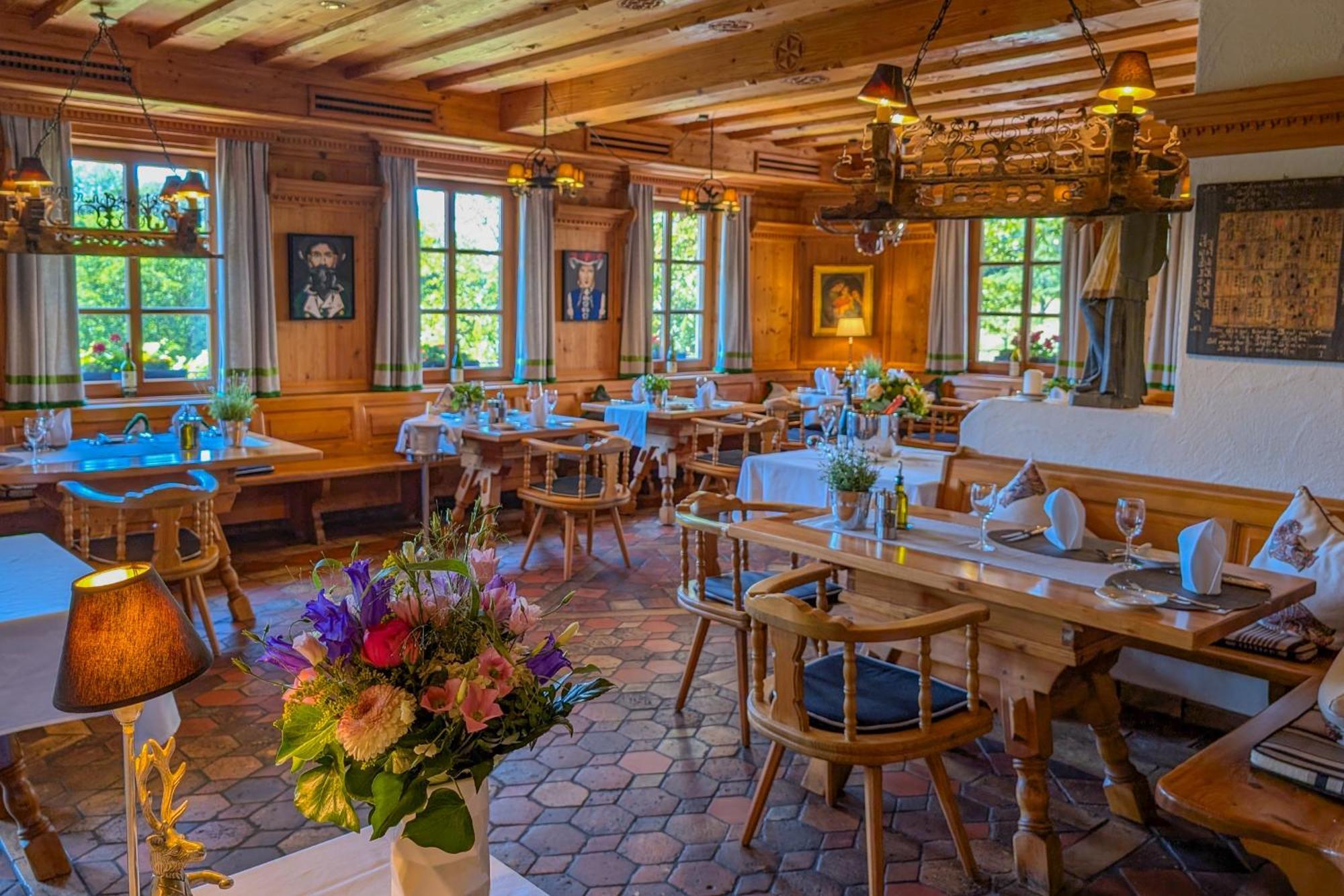 Hotel Restaurant Vinothek Lamm Bad Herrenalb Eksteriør bilde