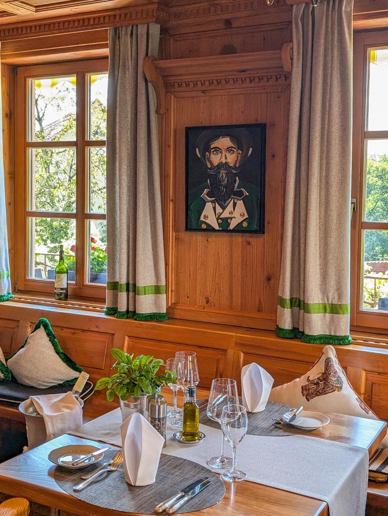 Hotel Restaurant Vinothek Lamm Bad Herrenalb Eksteriør bilde