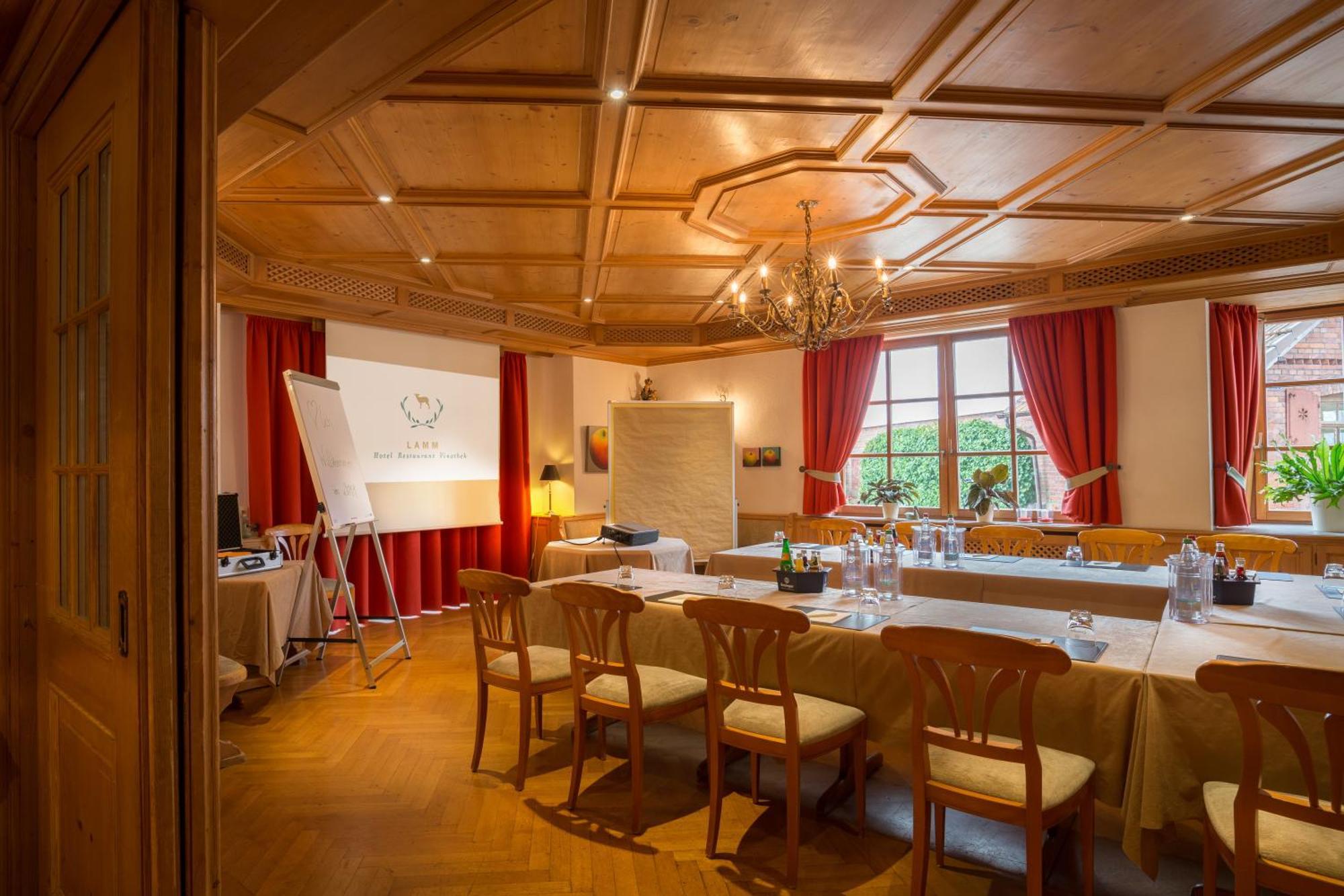 Hotel Restaurant Vinothek Lamm Bad Herrenalb Eksteriør bilde