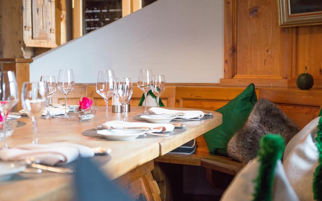 Hotel Restaurant Vinothek Lamm Bad Herrenalb Eksteriør bilde