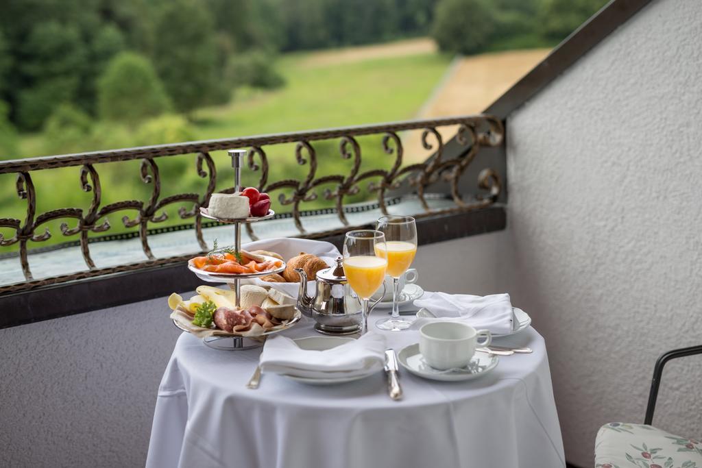Hotel Restaurant Vinothek Lamm Bad Herrenalb Eksteriør bilde