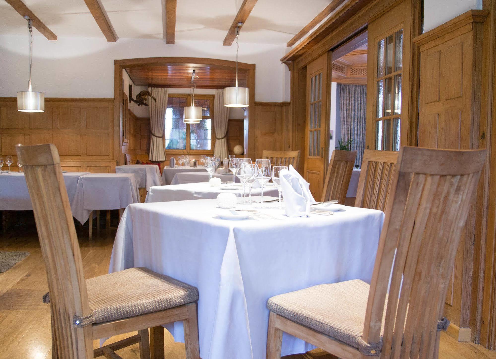 Hotel Restaurant Vinothek Lamm Bad Herrenalb Eksteriør bilde